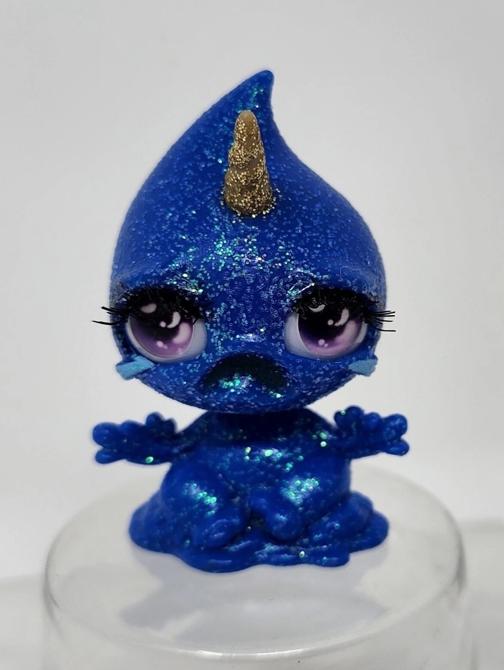 MGA Poopsie Rainbow Fantasy Friends Tear Drop Water Mini Doll Sparkly Critters